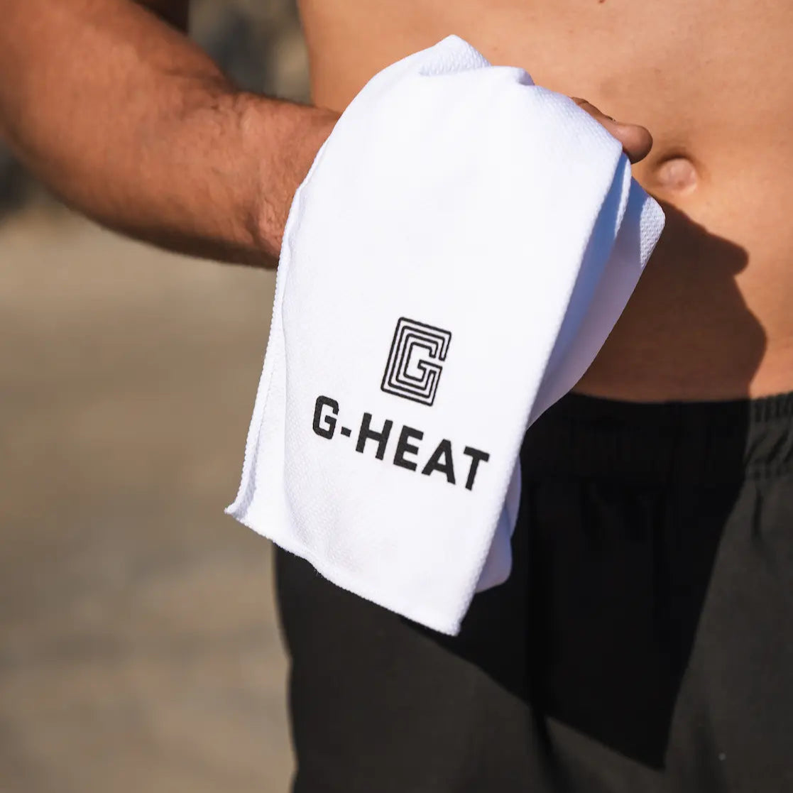 serviette rafraîchissante noire portéeG Heat